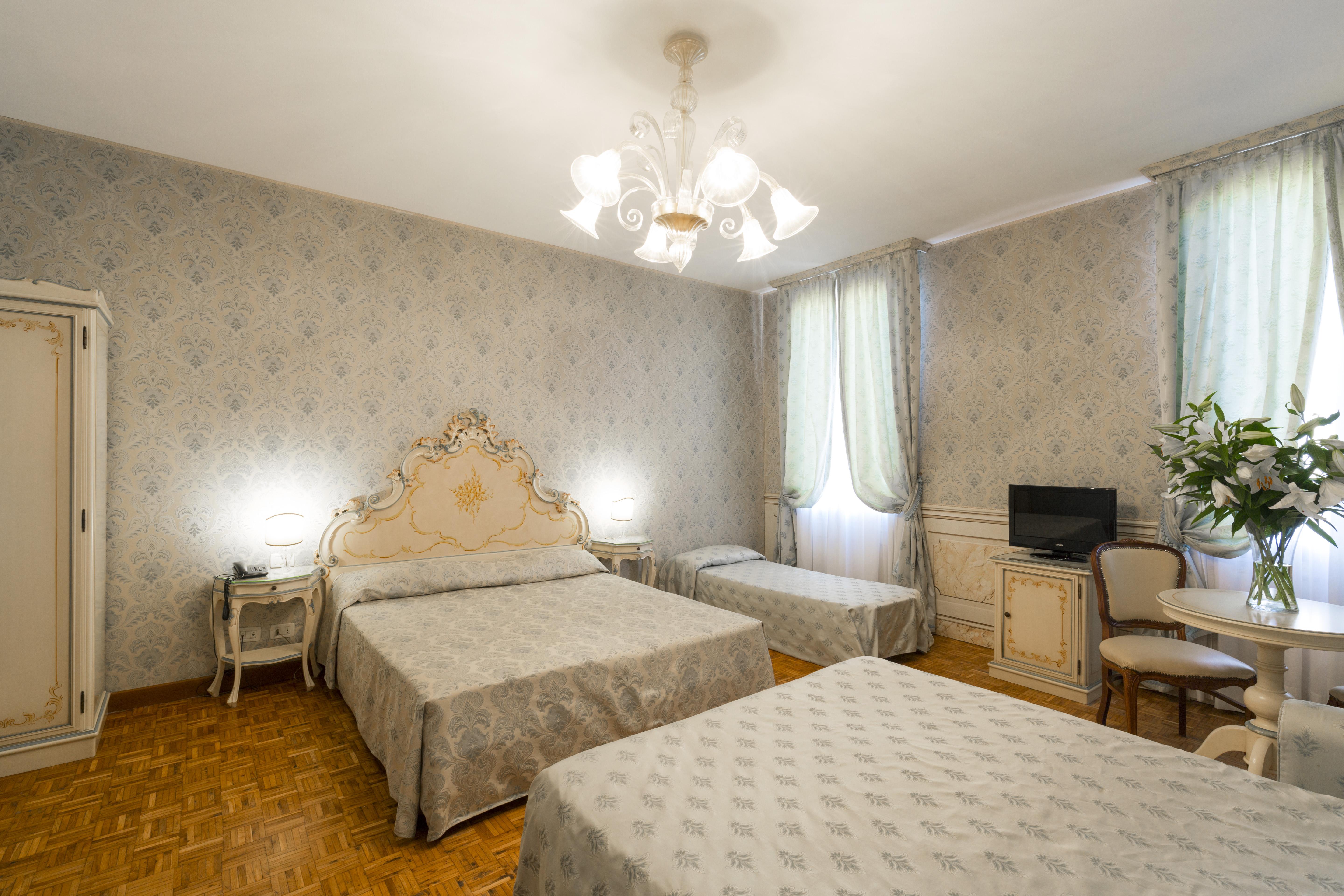 Gasthof Palazzo Guardi 3*