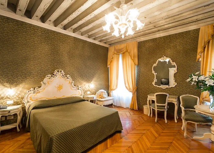 Palazzo Guardi